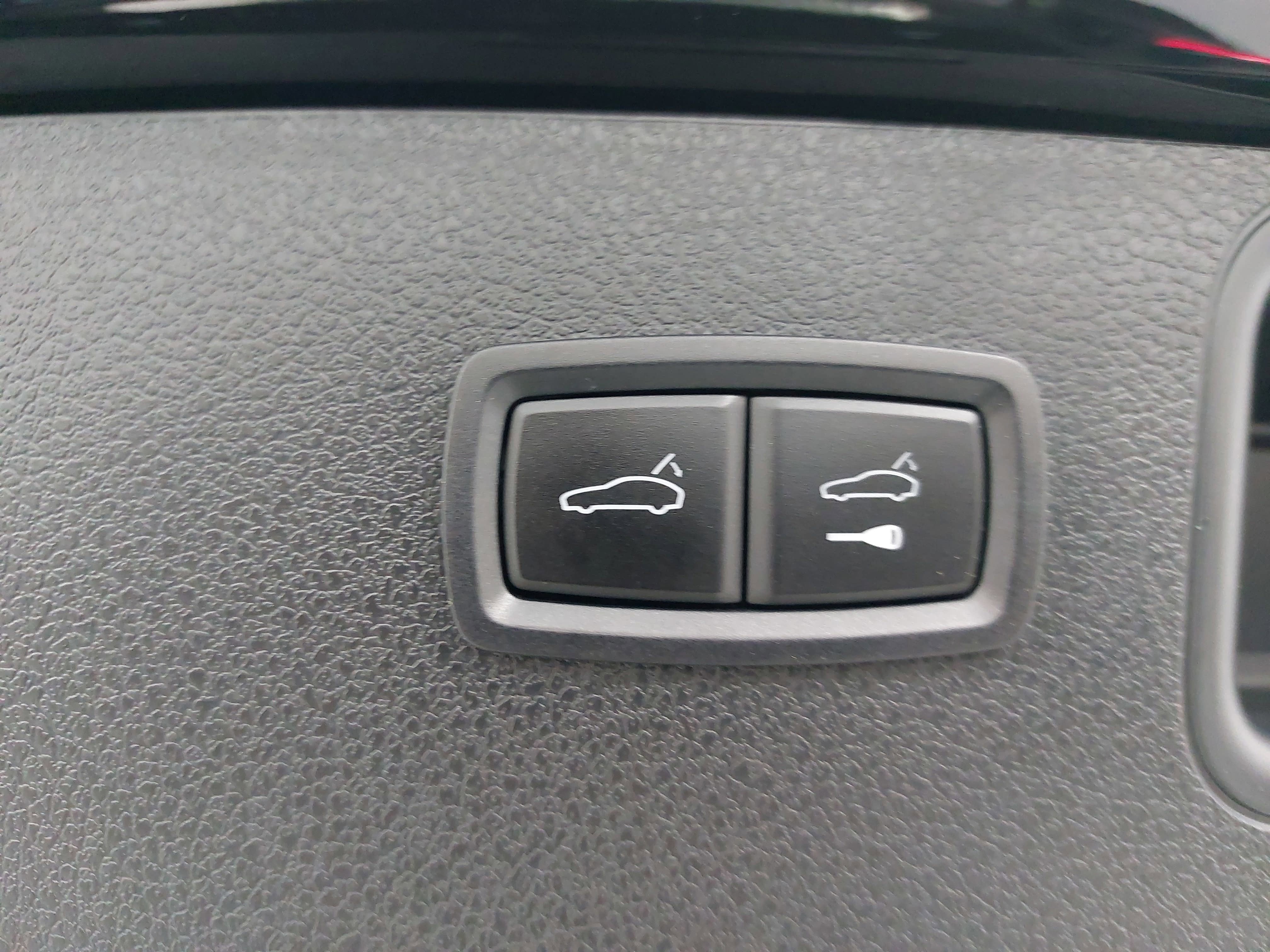 2018 Porsche Macan Sport Edition