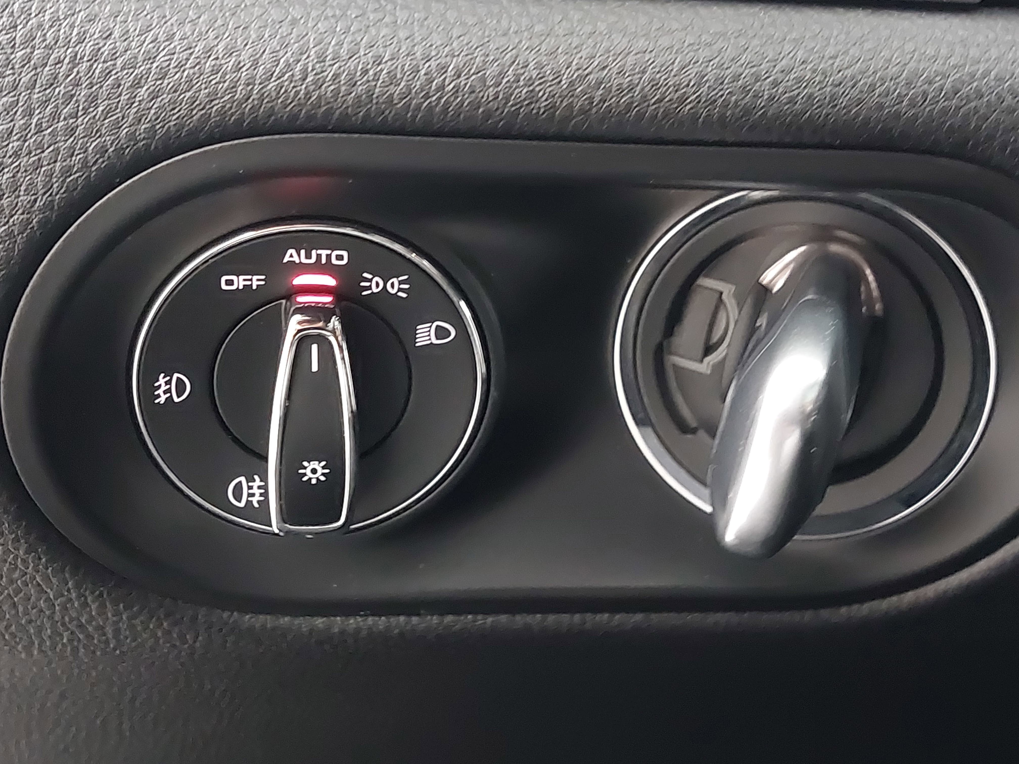 2018 Porsche Macan Sport Edition