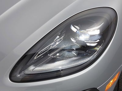 2023 Porsche Macan T