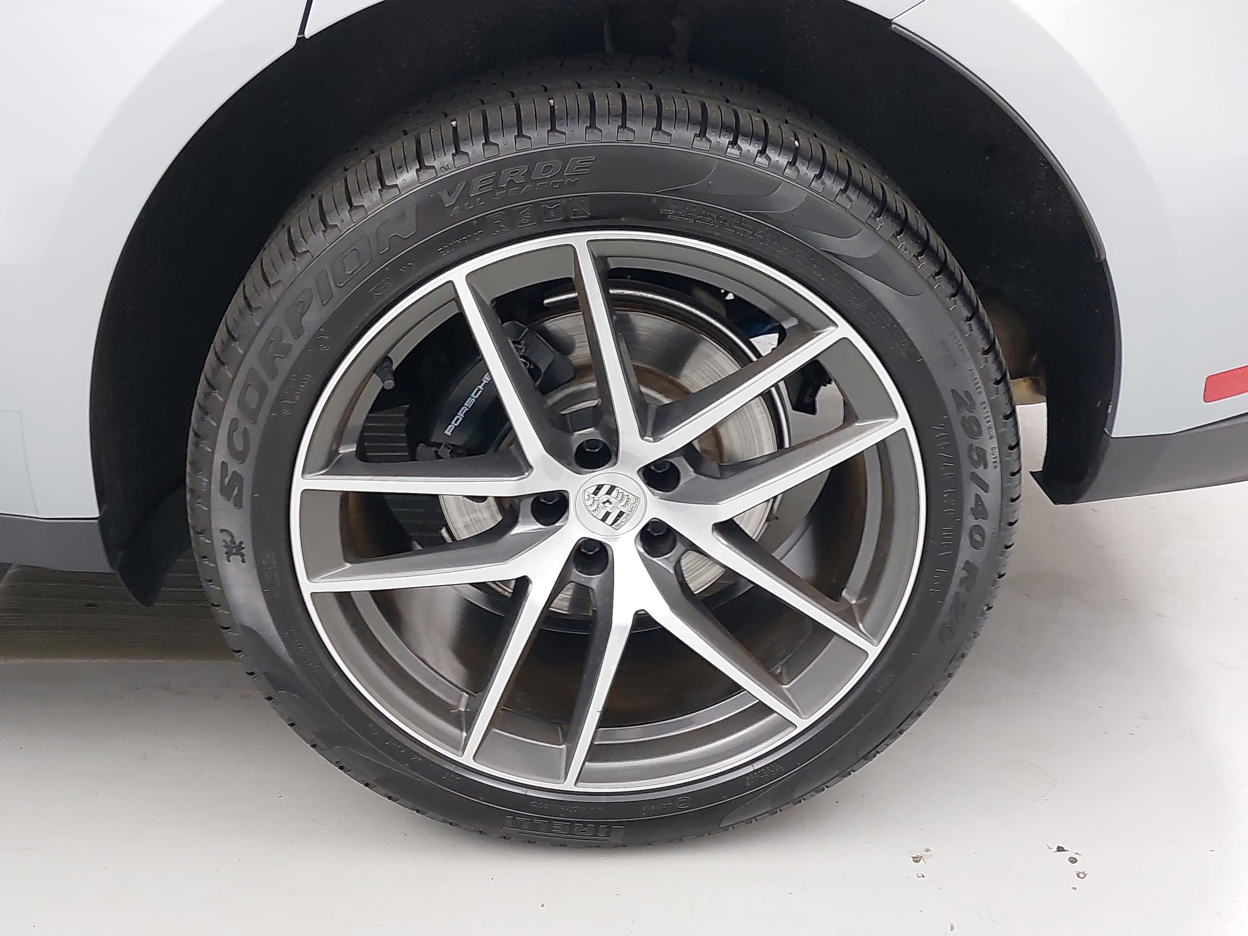 2023 Porsche Macan T