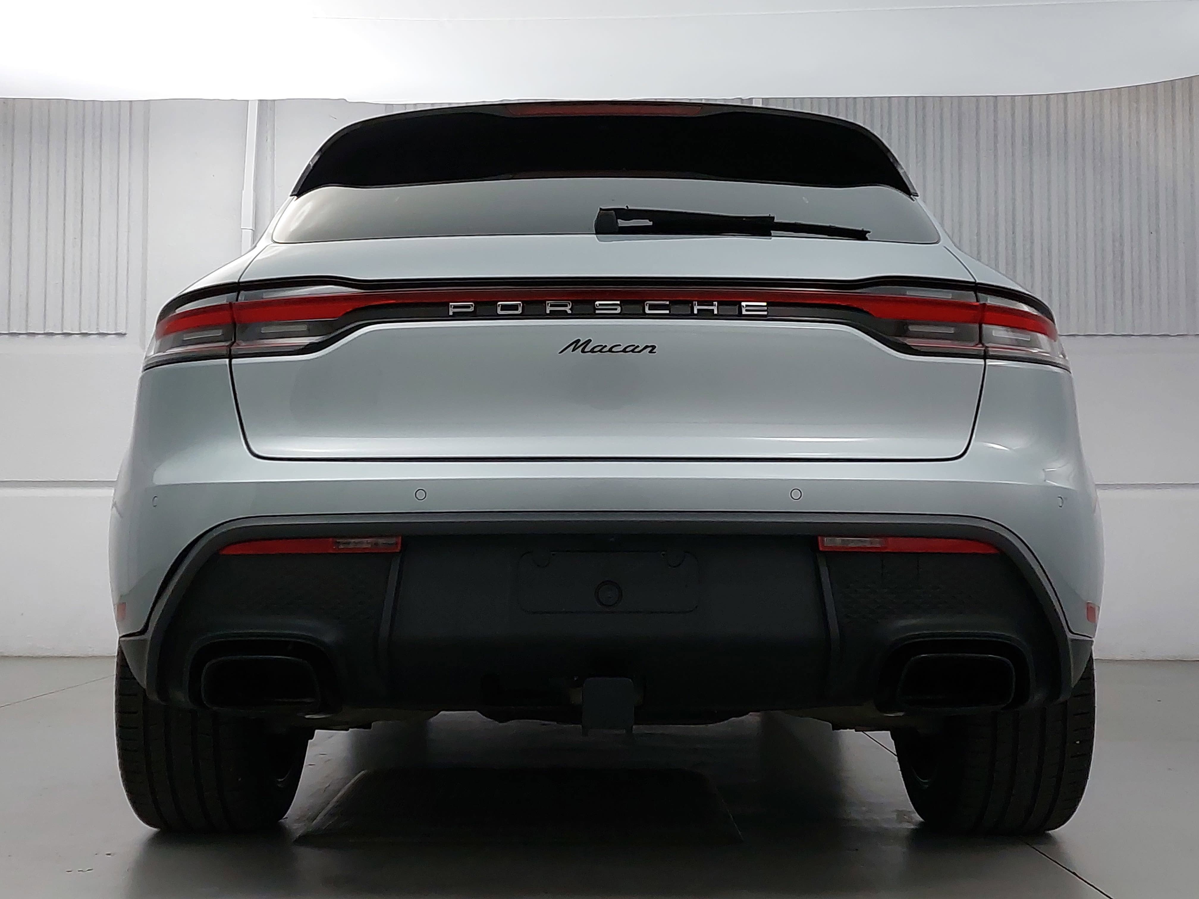 2023 Porsche Macan T