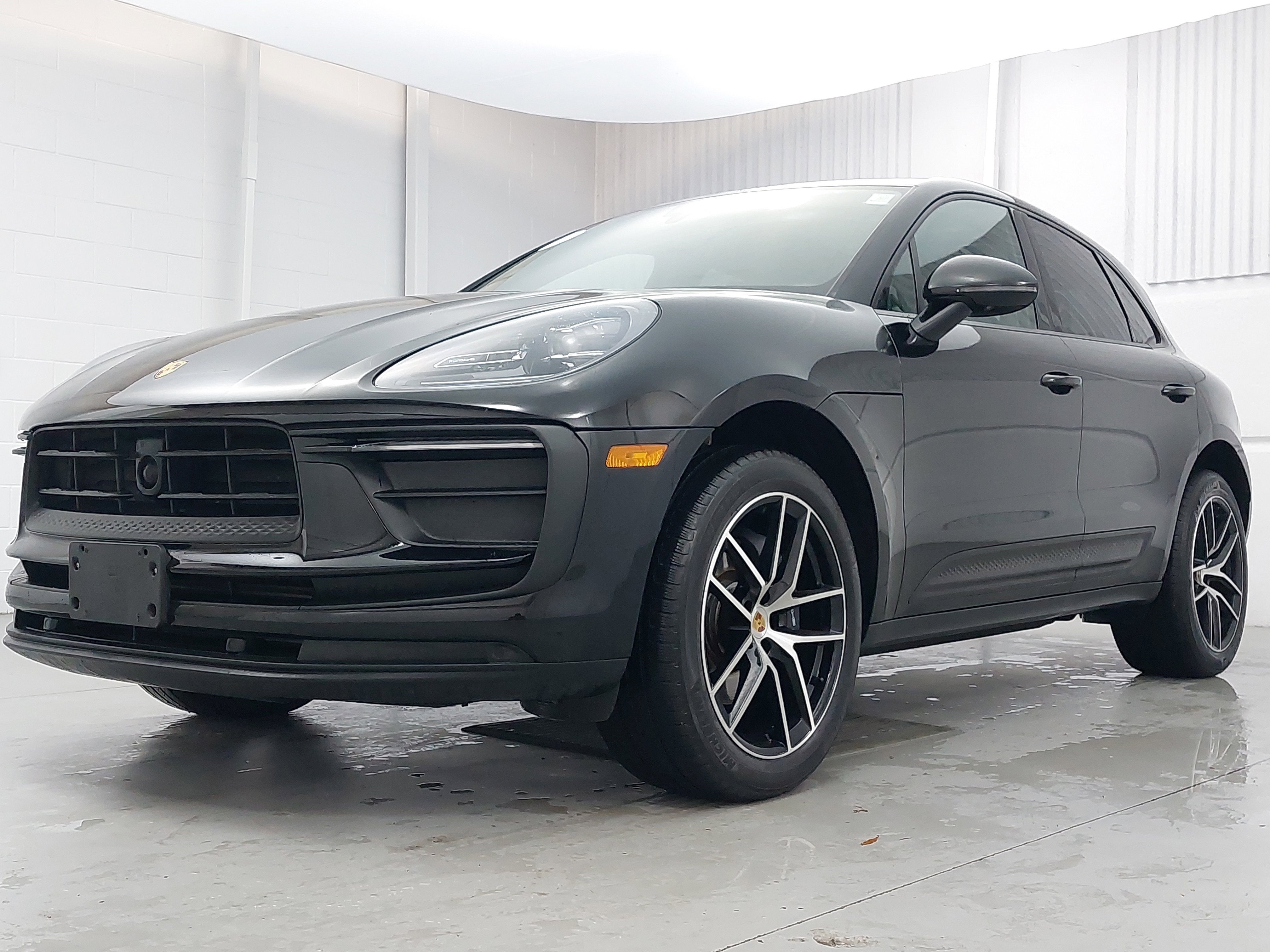 2024 Porsche Macan Base