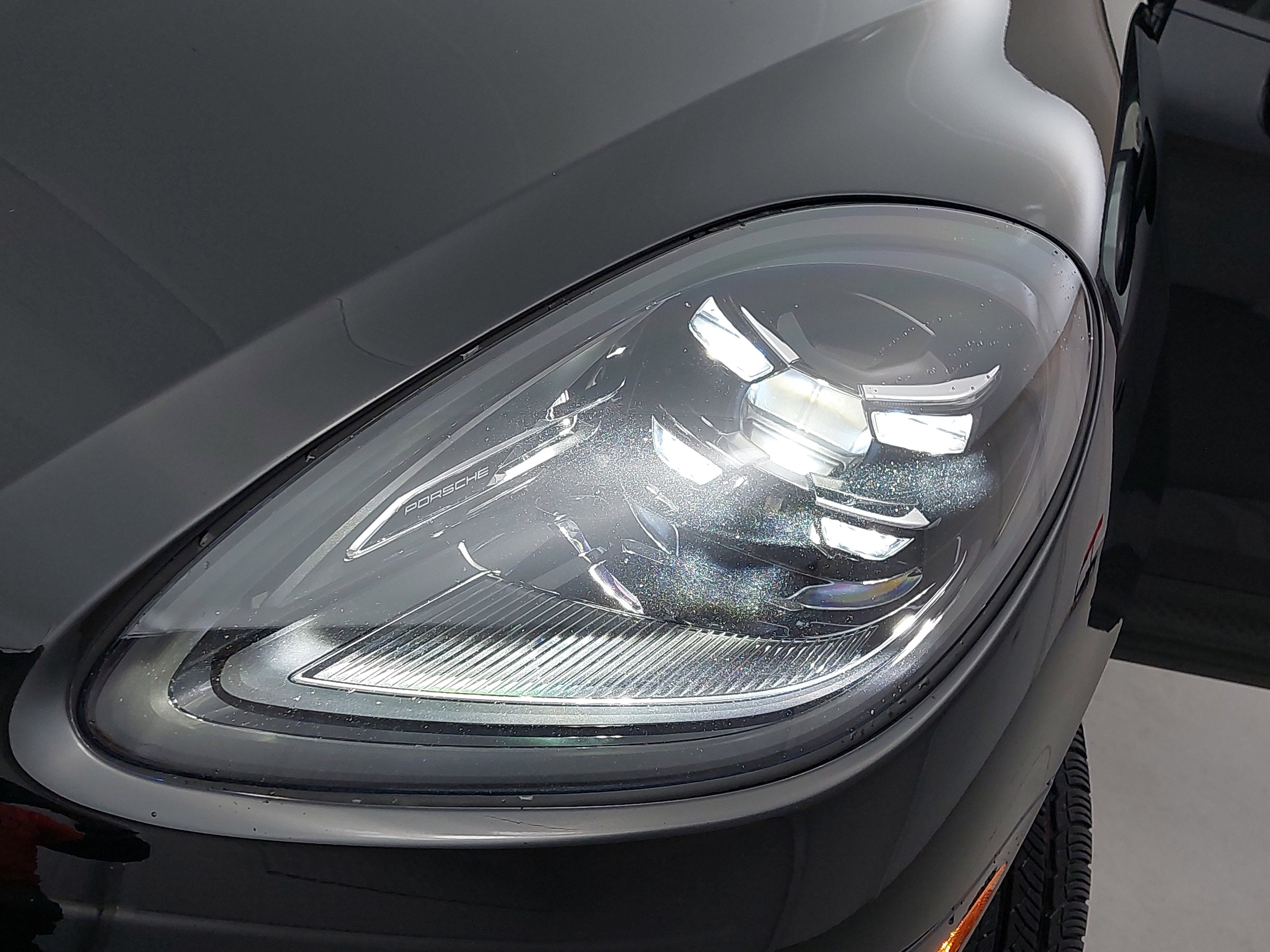 2024 Porsche Macan Base