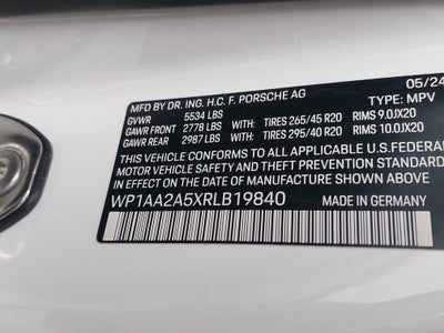 2024 Porsche Macan Base