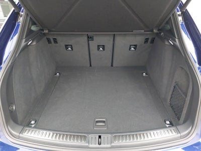 2025 Porsche Macan T