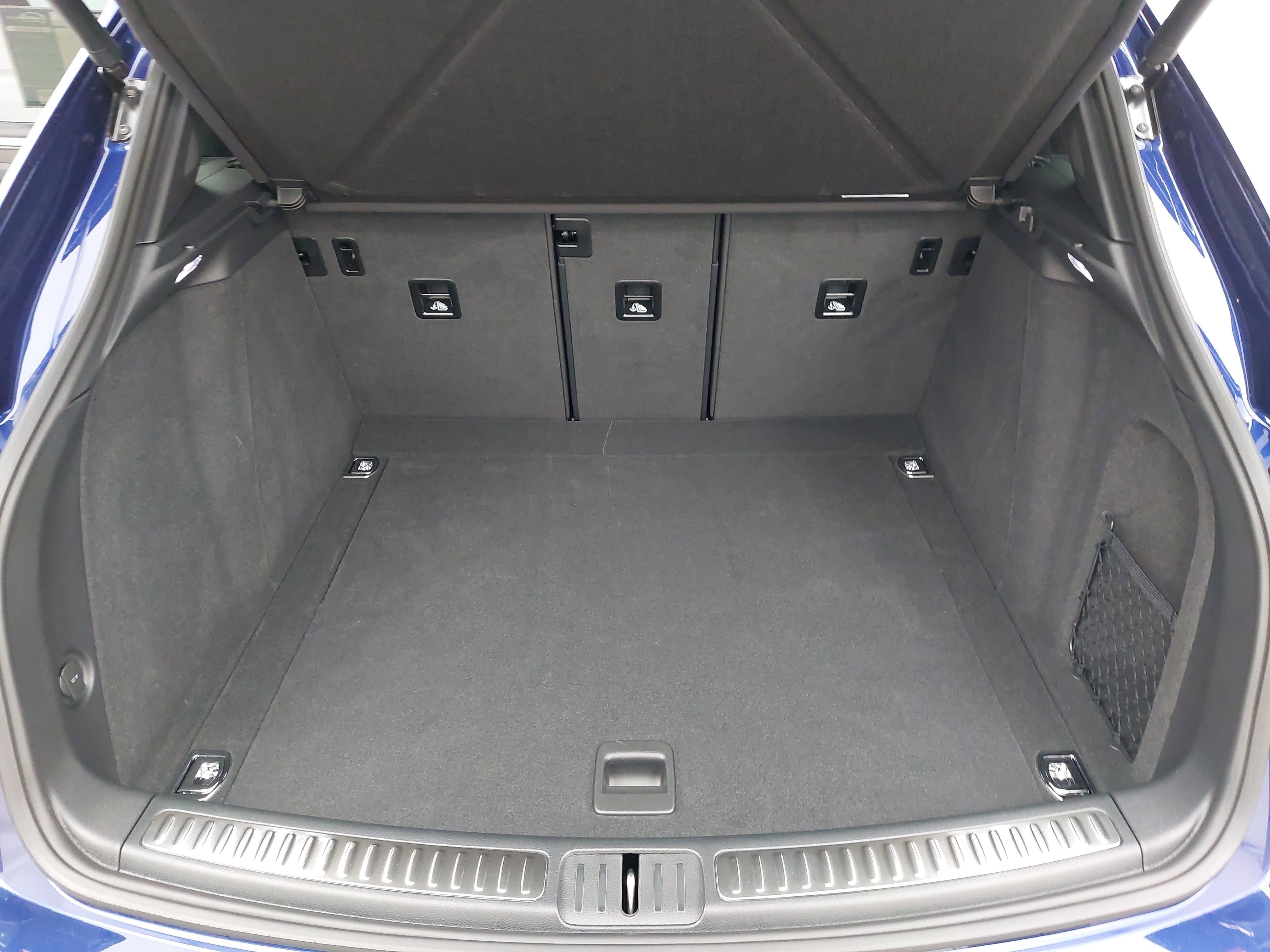 2025 Porsche Macan T