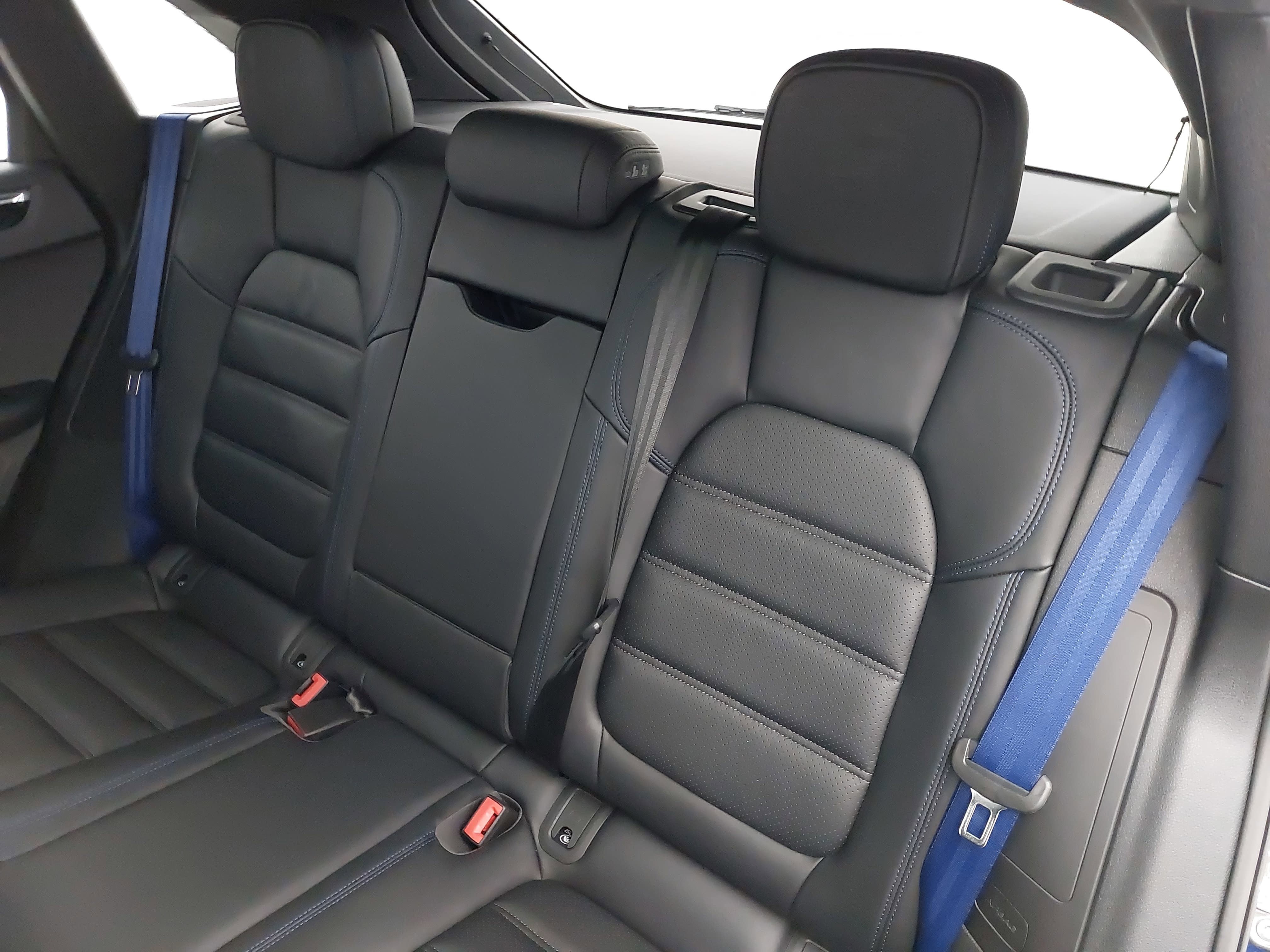 2025 Porsche Macan T