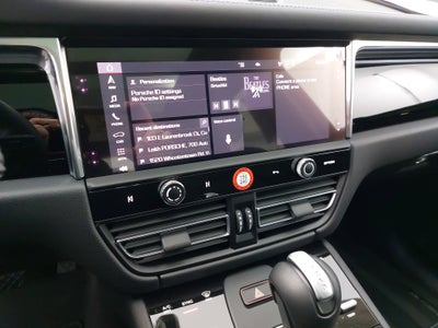 2025 Porsche Macan T