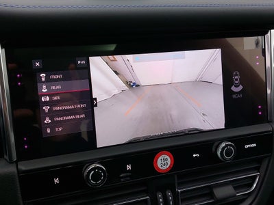 2025 Porsche Macan T