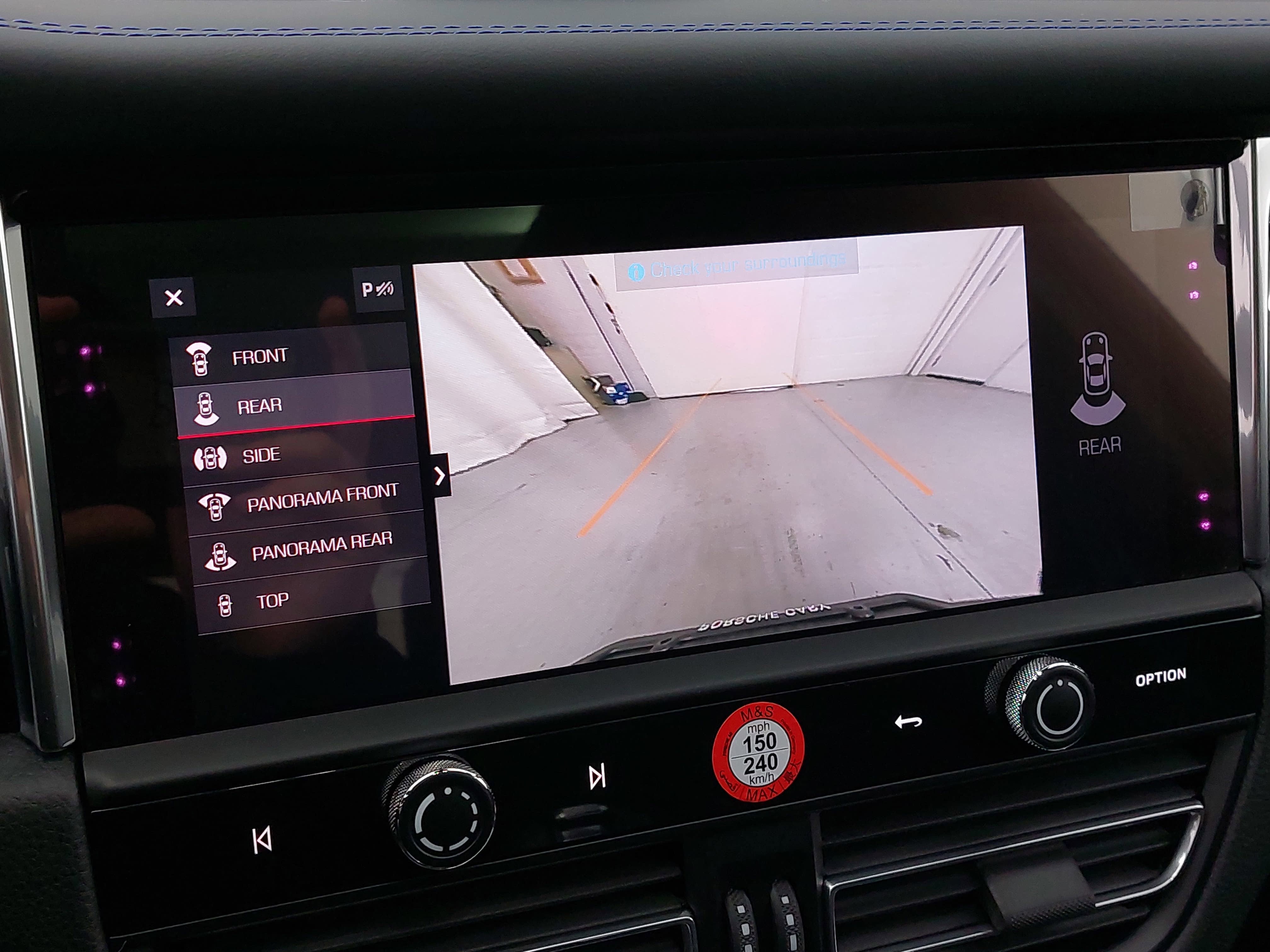 2025 Porsche Macan T