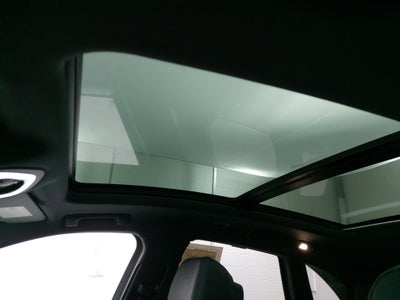 2025 Porsche Macan T