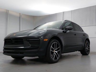 2025 Porsche Macan Base