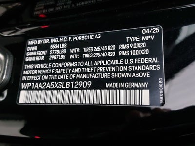 2025 Porsche Macan Base