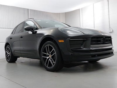 2025 Porsche Macan Base