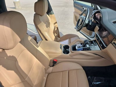 2022 Porsche Cayenne Base