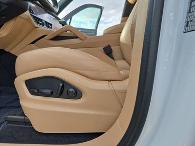 2022 Porsche Cayenne Base
