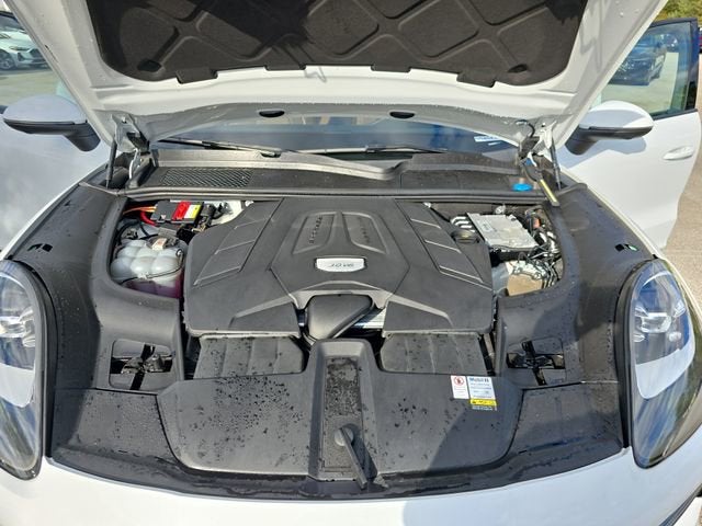 2022 Porsche Cayenne Base