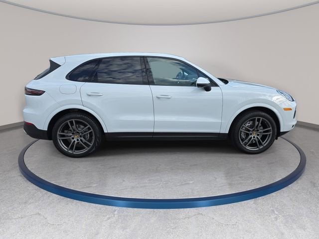 2022 Porsche Cayenne Base