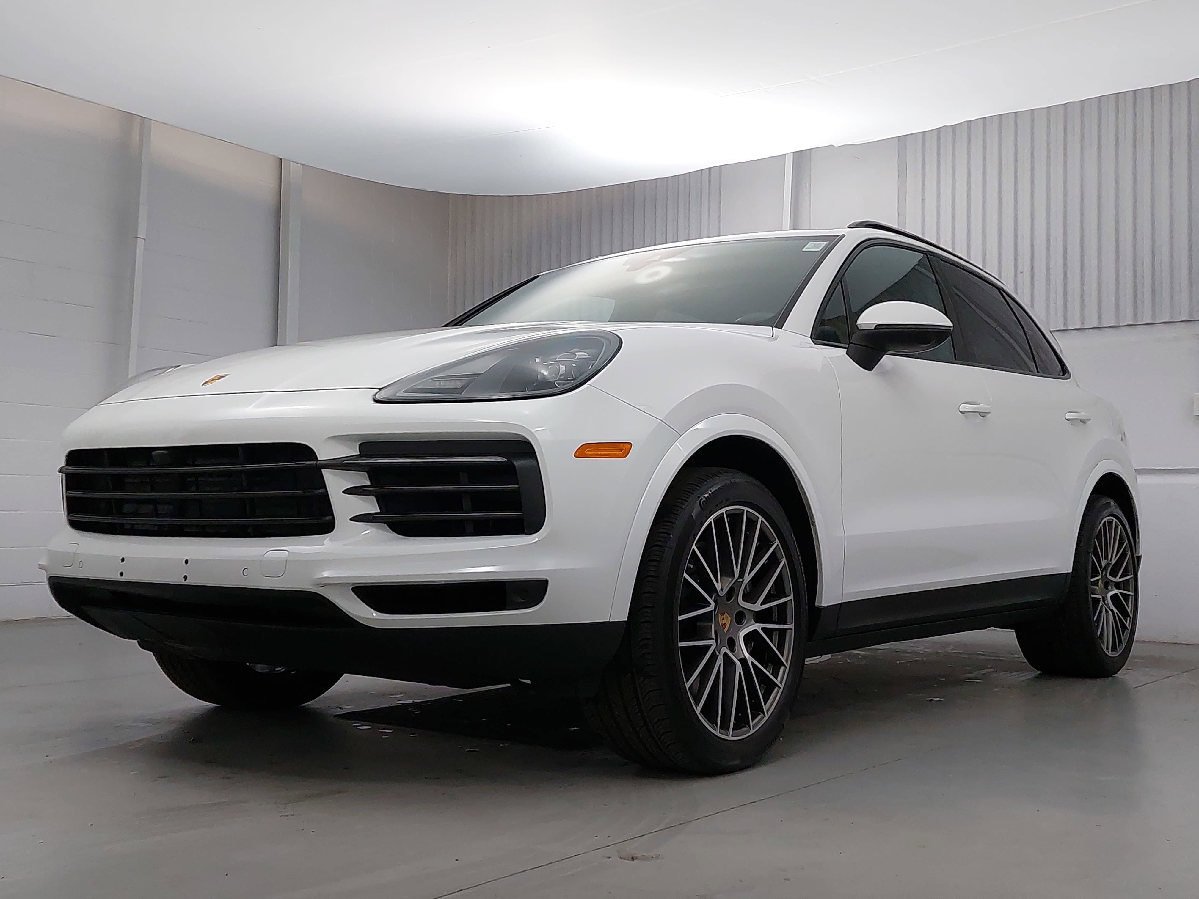 2023 Porsche Cayenne Platinum Edition
