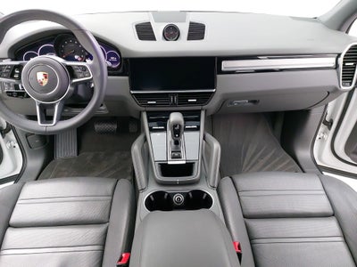 2023 Porsche Cayenne Platinum Edition