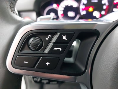 2023 Porsche Cayenne Platinum Edition