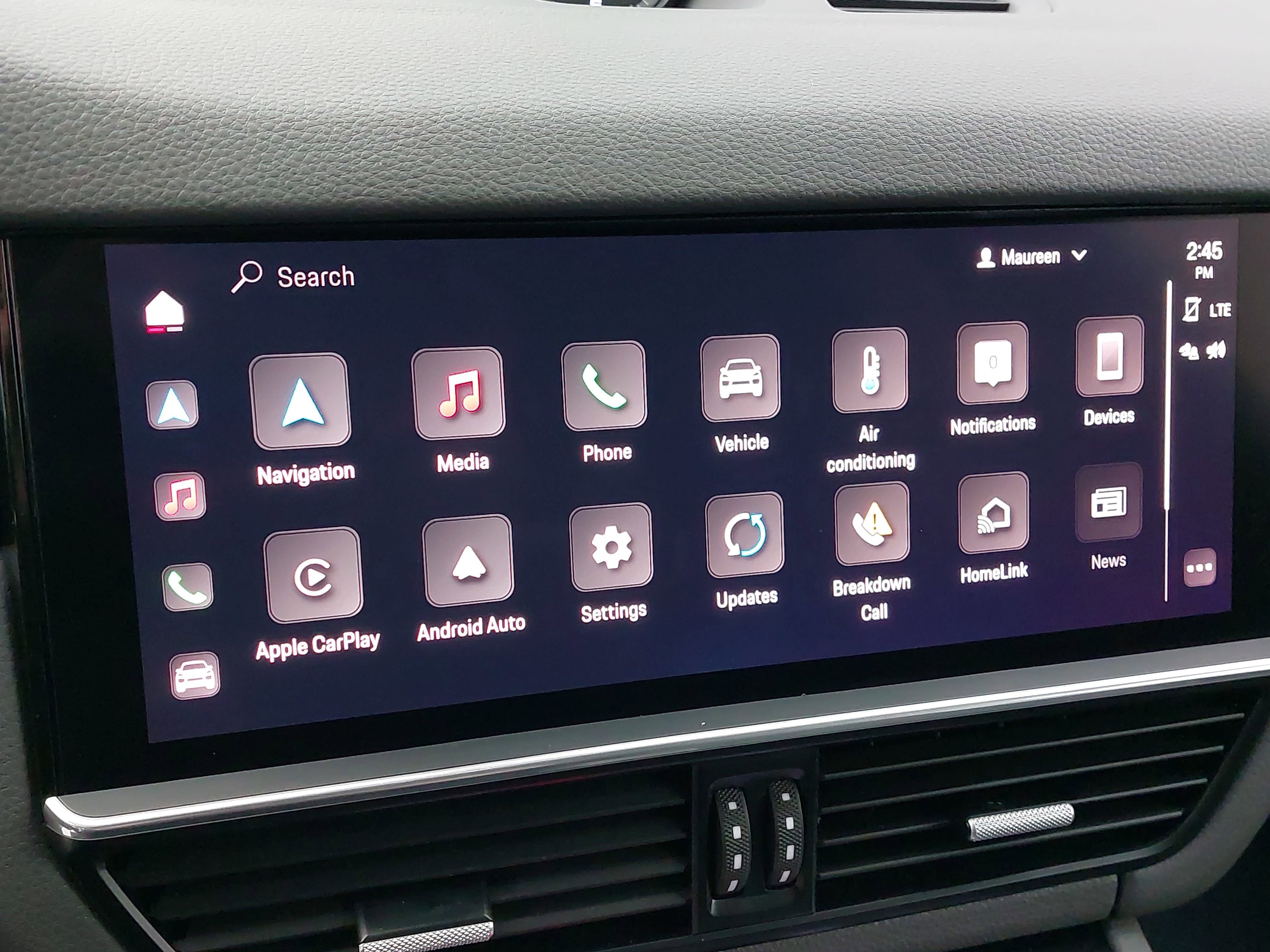 2023 Porsche Cayenne Platinum Edition