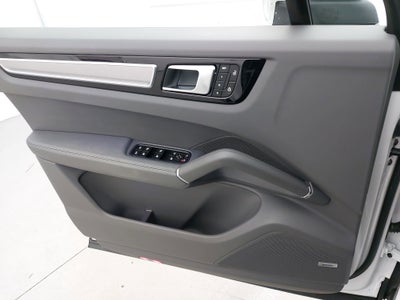 2023 Porsche Cayenne Platinum Edition