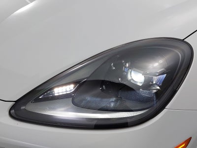 2023 Porsche Cayenne Platinum Edition