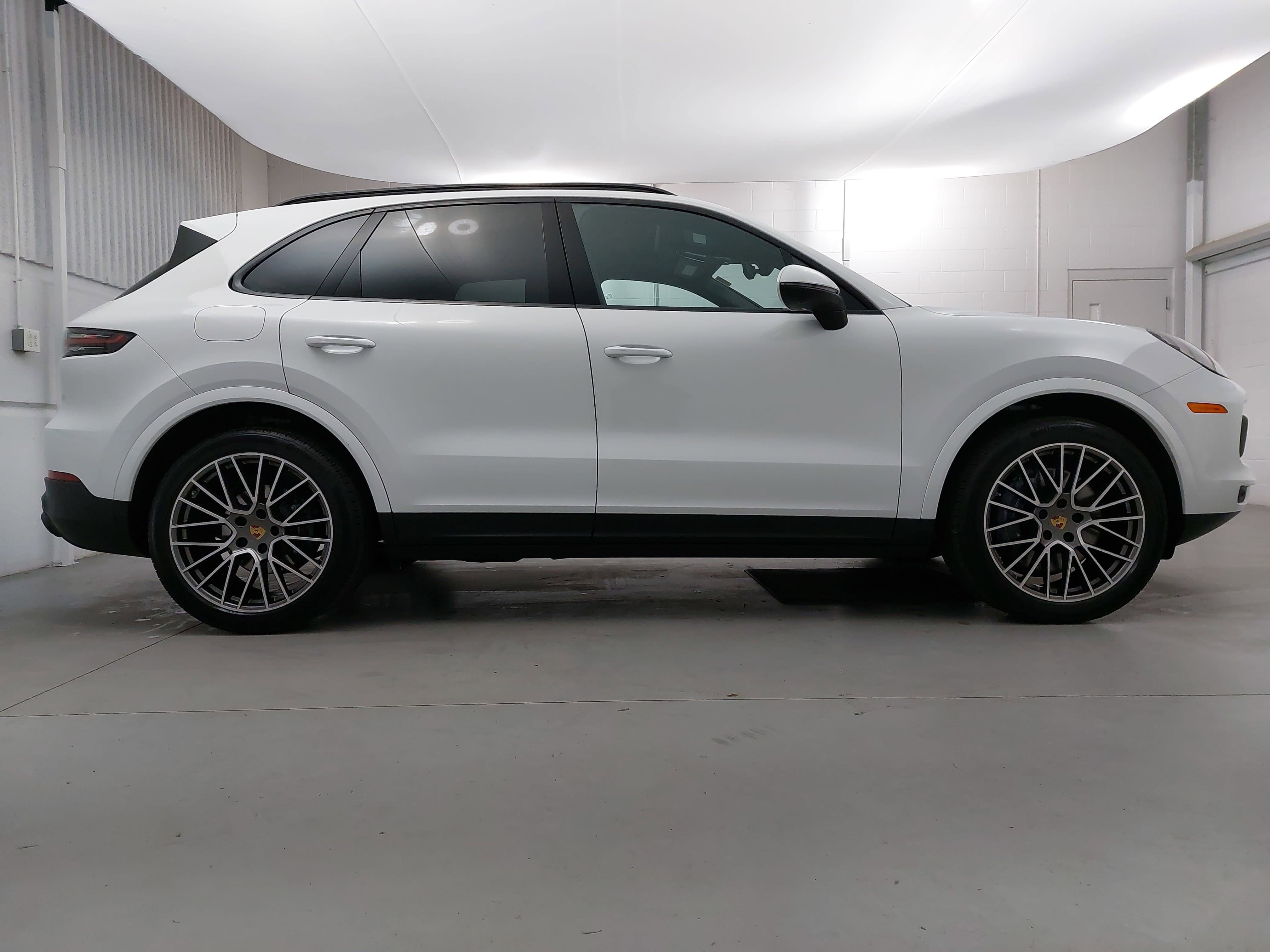 2023 Porsche Cayenne Platinum Edition