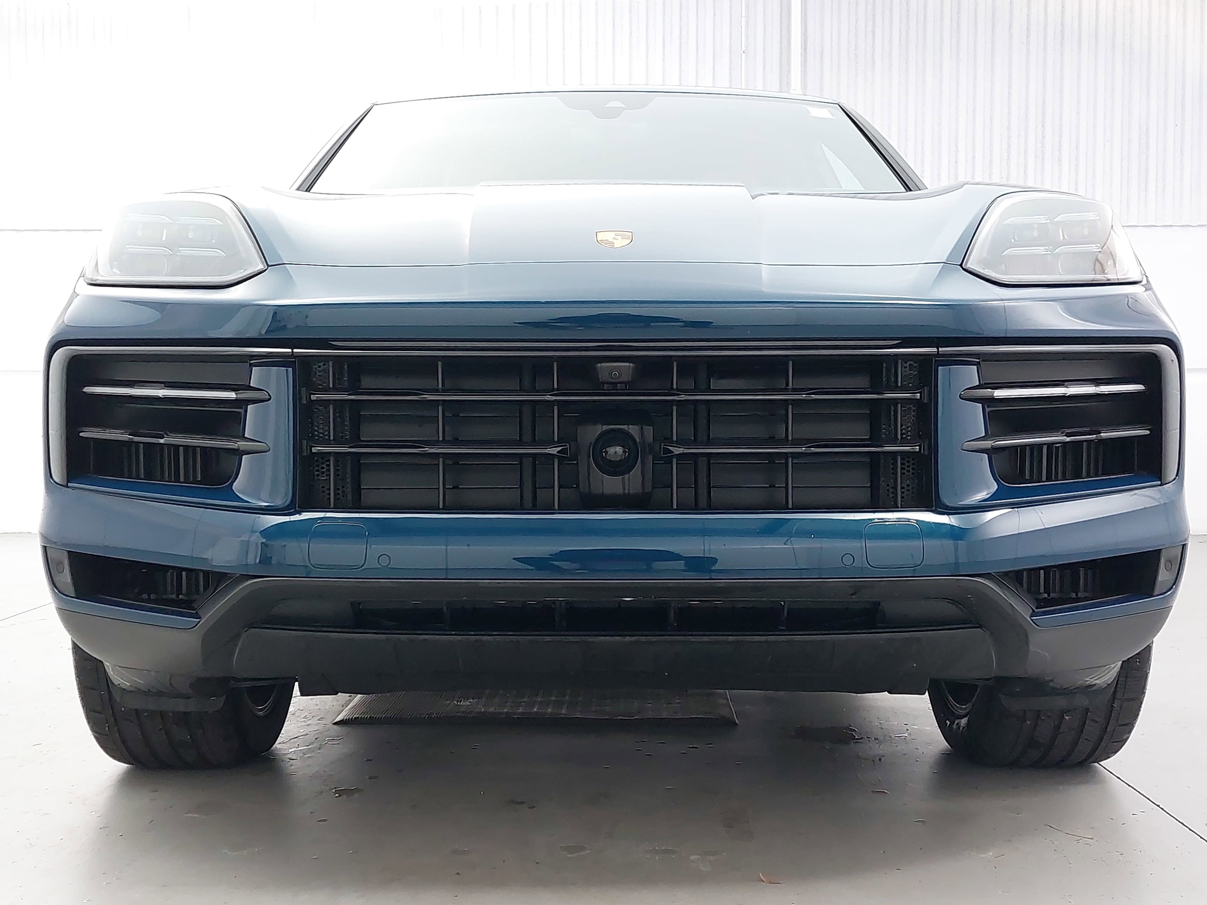 2025 Porsche Cayenne AWD