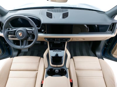 2025 Porsche Cayenne AWD