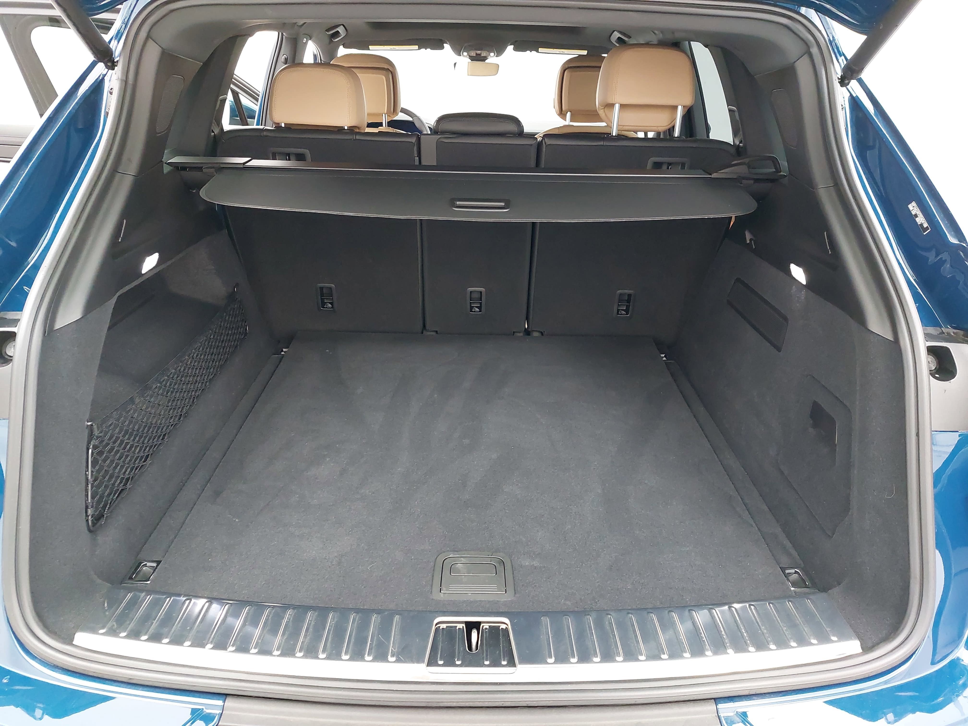 2025 Porsche Cayenne AWD