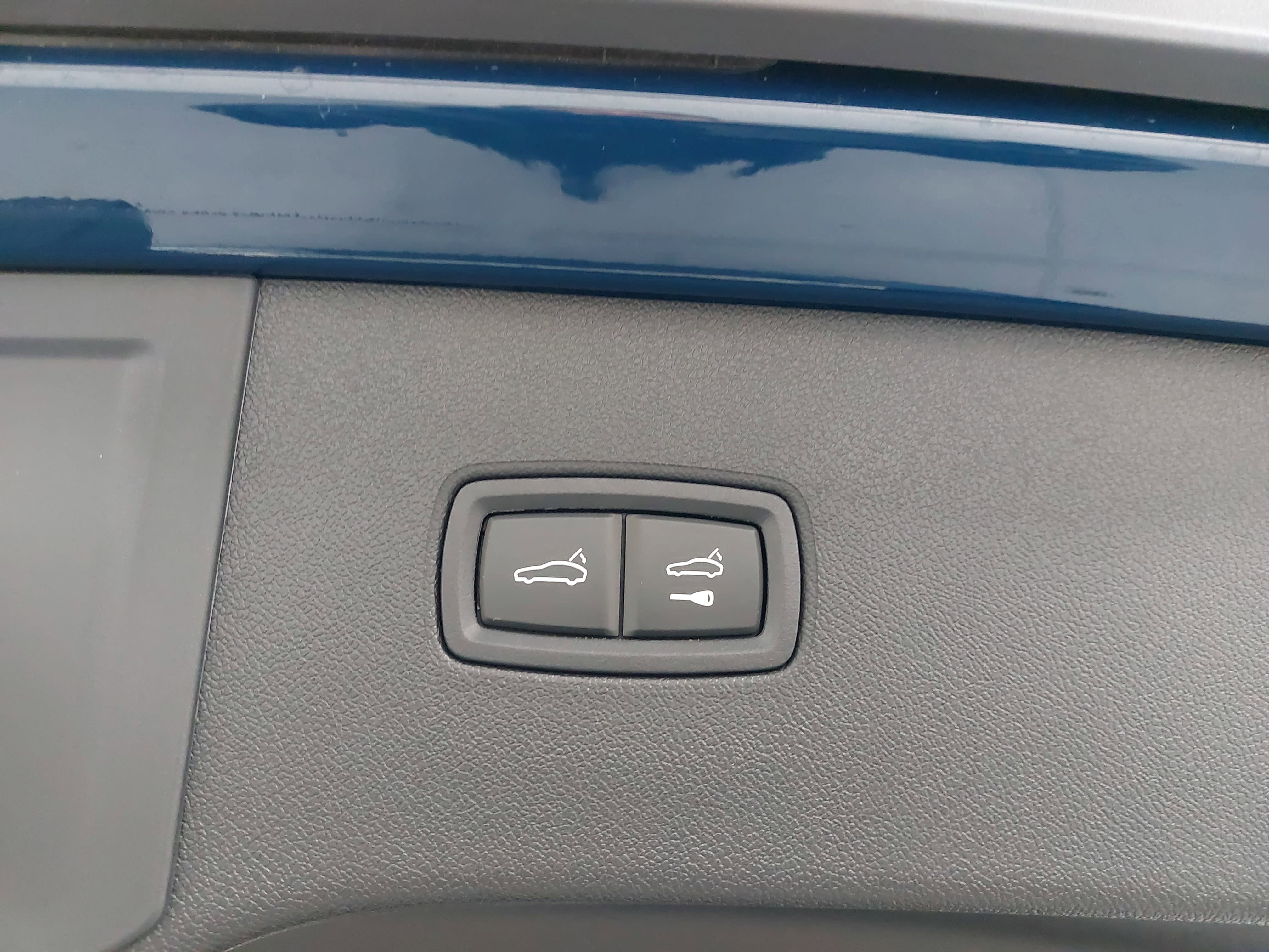 2025 Porsche Cayenne AWD