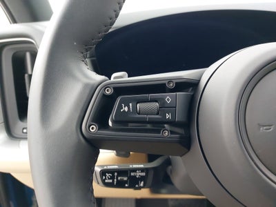 2025 Porsche Cayenne AWD