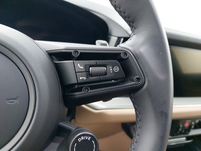 2025 Porsche Cayenne AWD