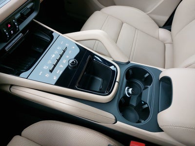 2025 Porsche Cayenne AWD