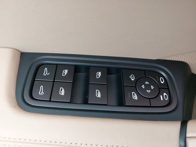 2025 Porsche Cayenne AWD