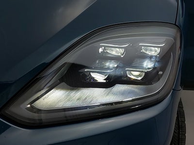 2025 Porsche Cayenne AWD