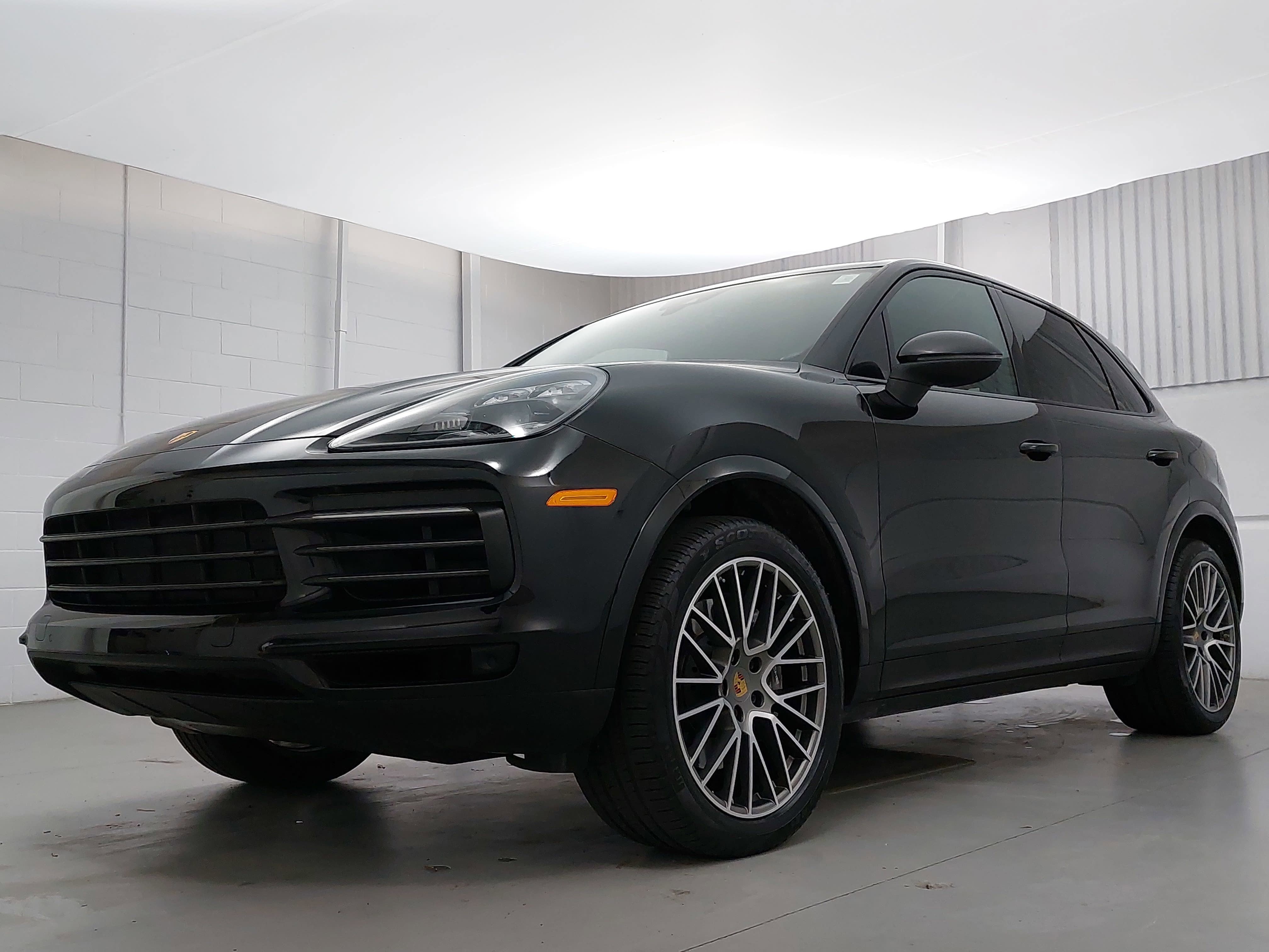 2023 Porsche Cayenne Platinum Edition