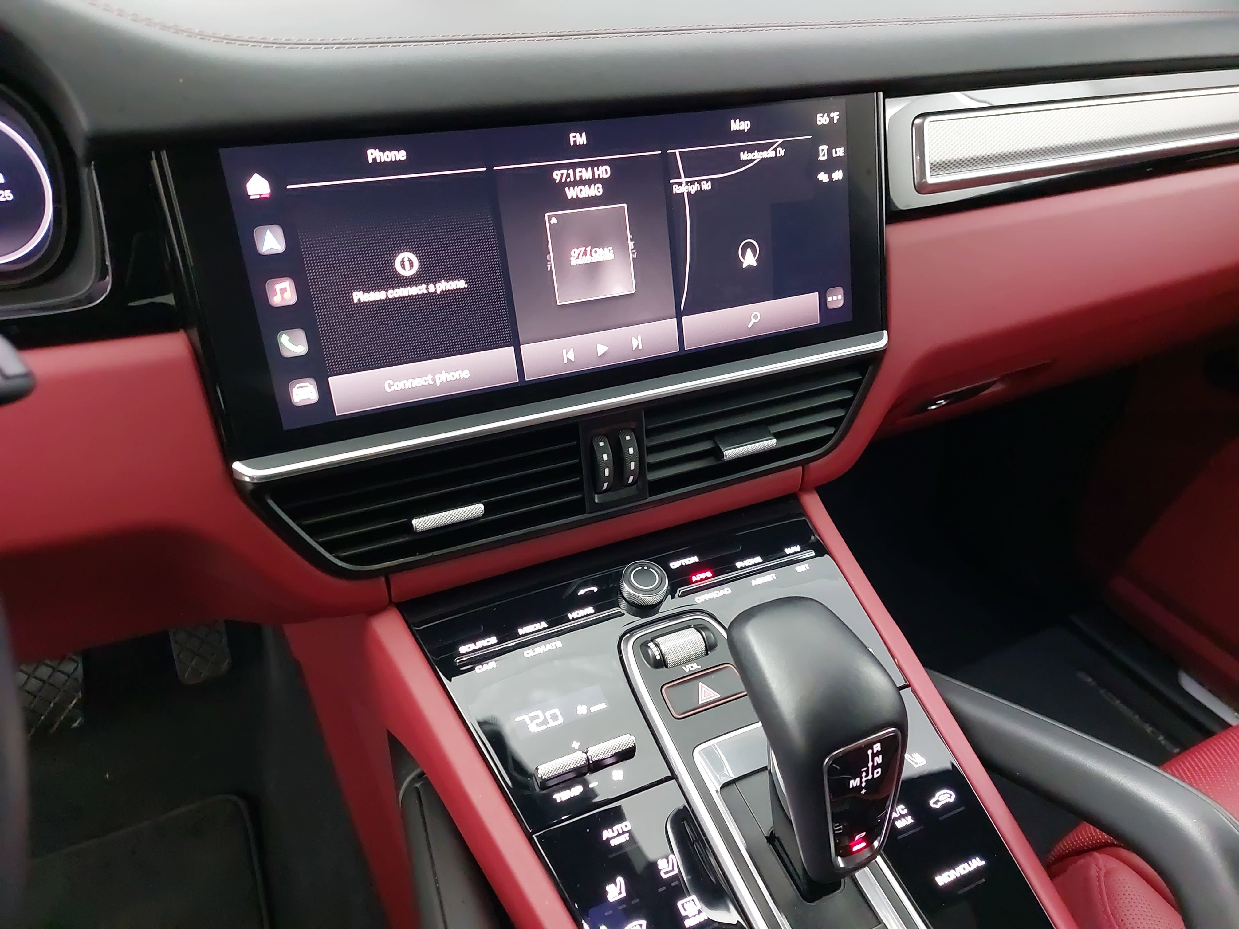 2023 Porsche Cayenne Platinum Edition