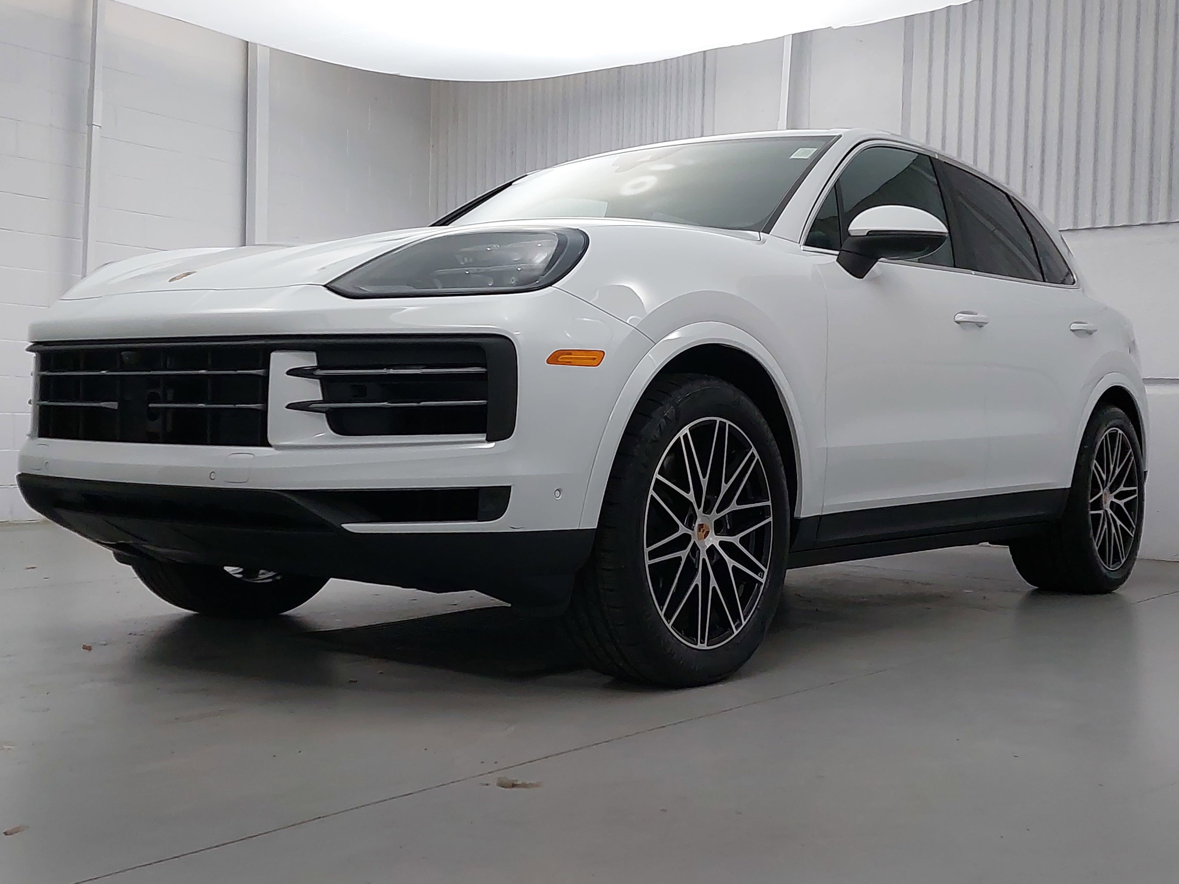 2025 Porsche Cayenne AWD