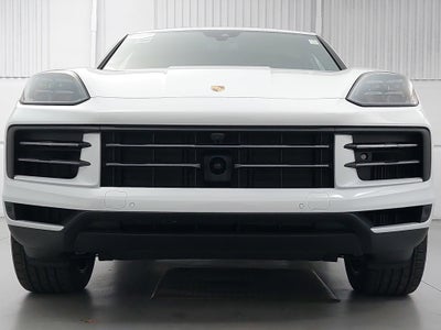 2025 Porsche Cayenne AWD