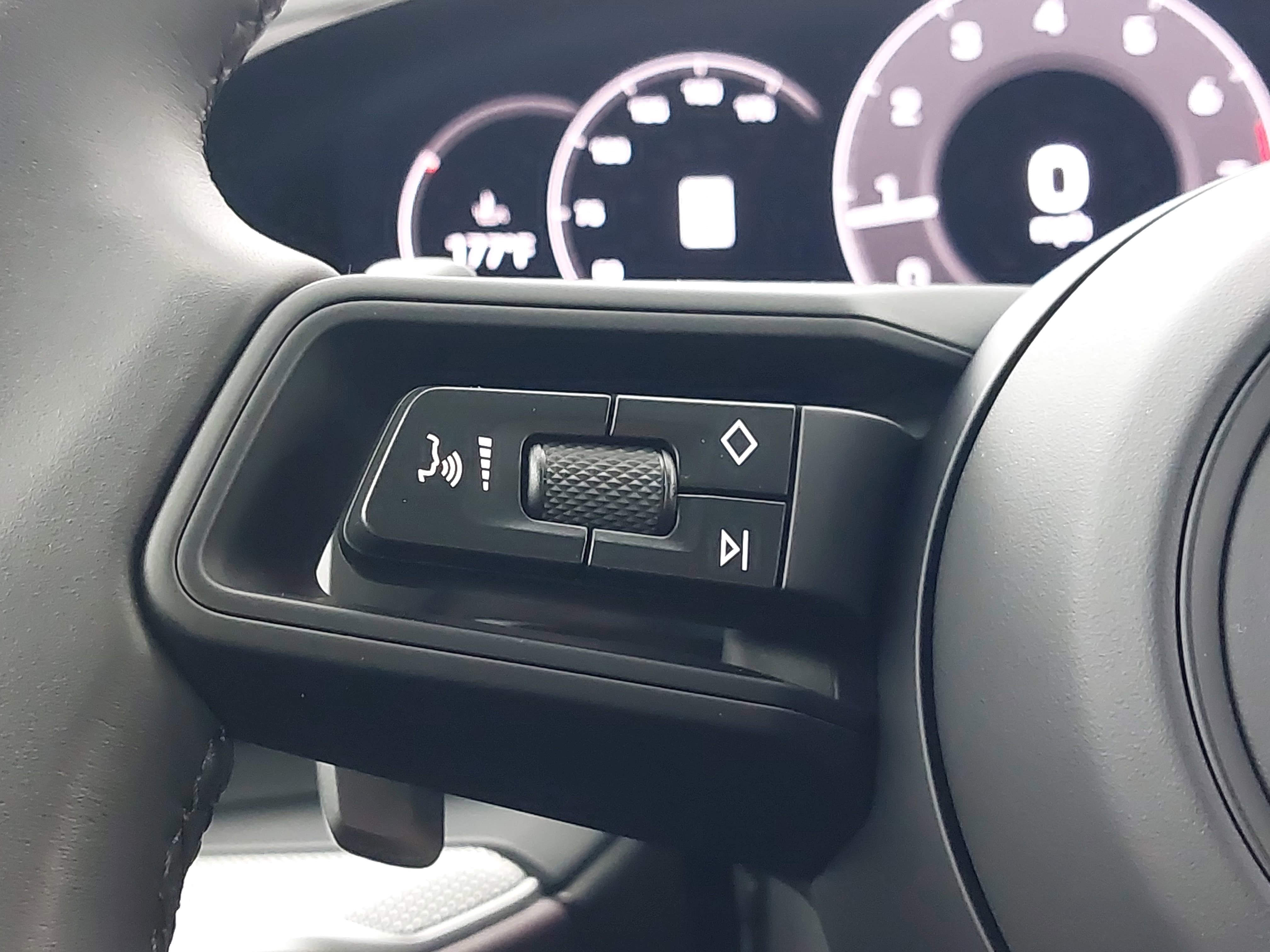 2025 Porsche Cayenne AWD