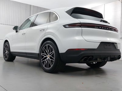 2025 Porsche Cayenne AWD