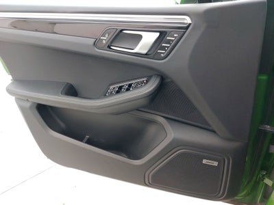 2021 Porsche Macan S