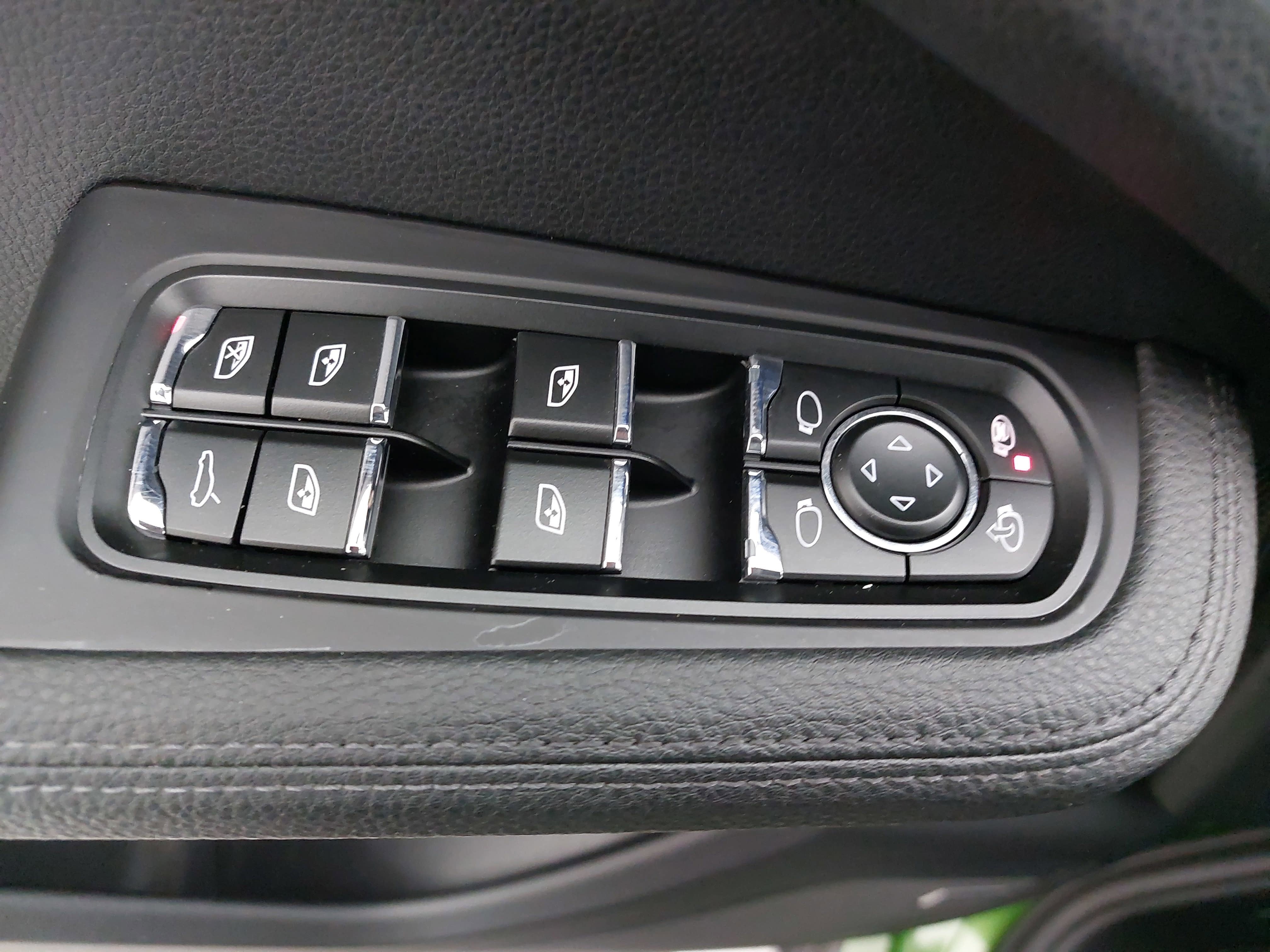 2021 Porsche Macan S