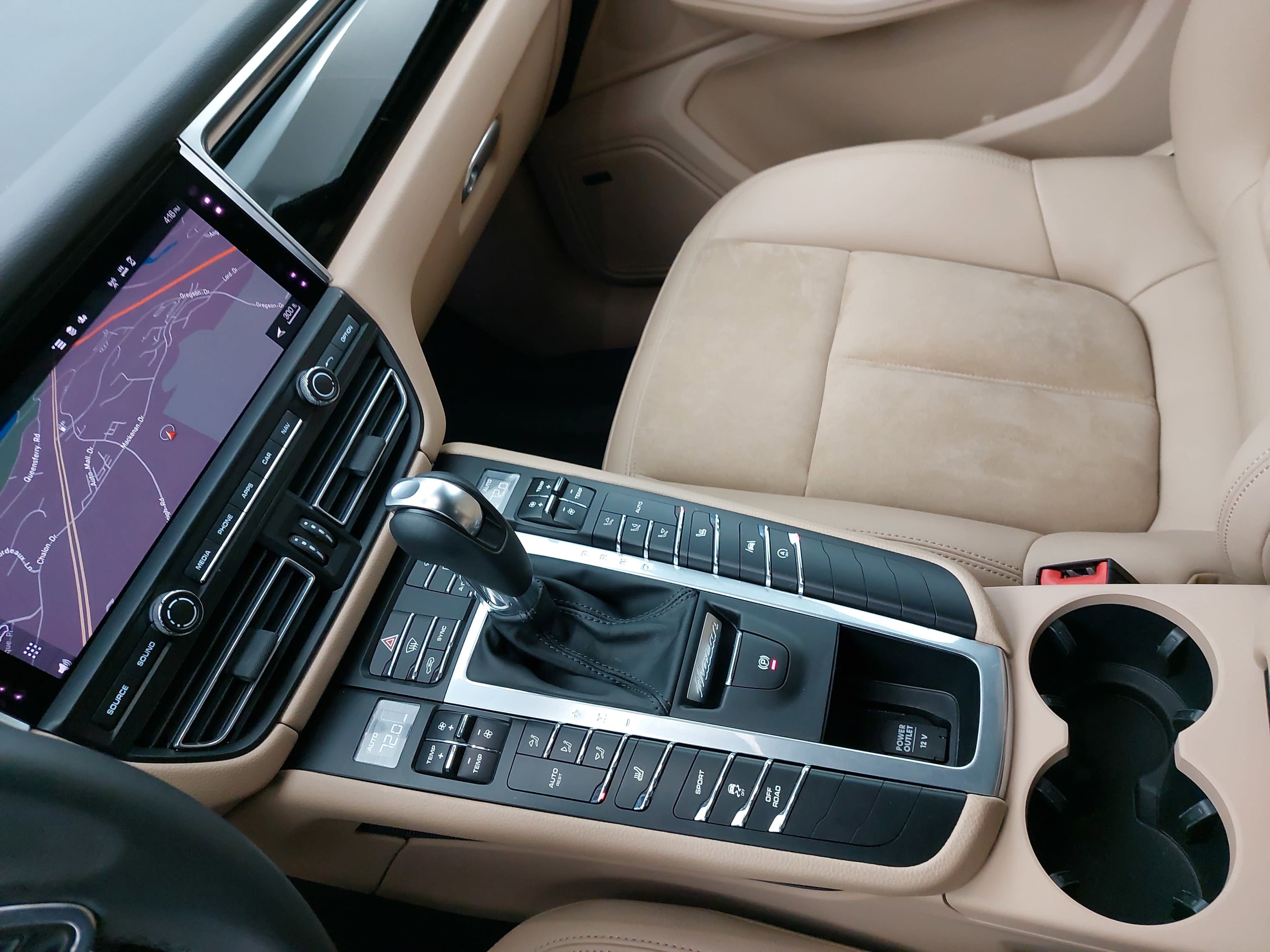 2021 Porsche Macan S