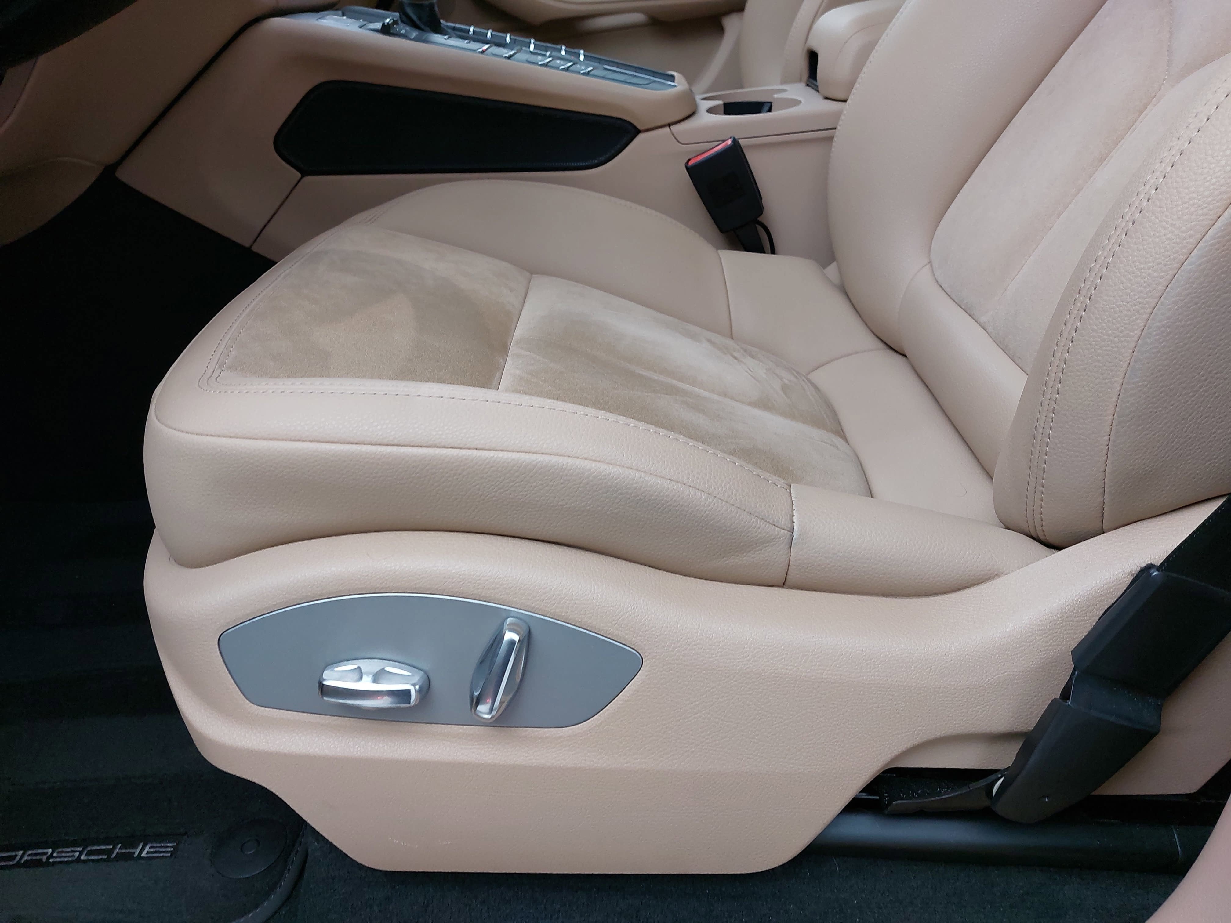 2021 Porsche Macan S