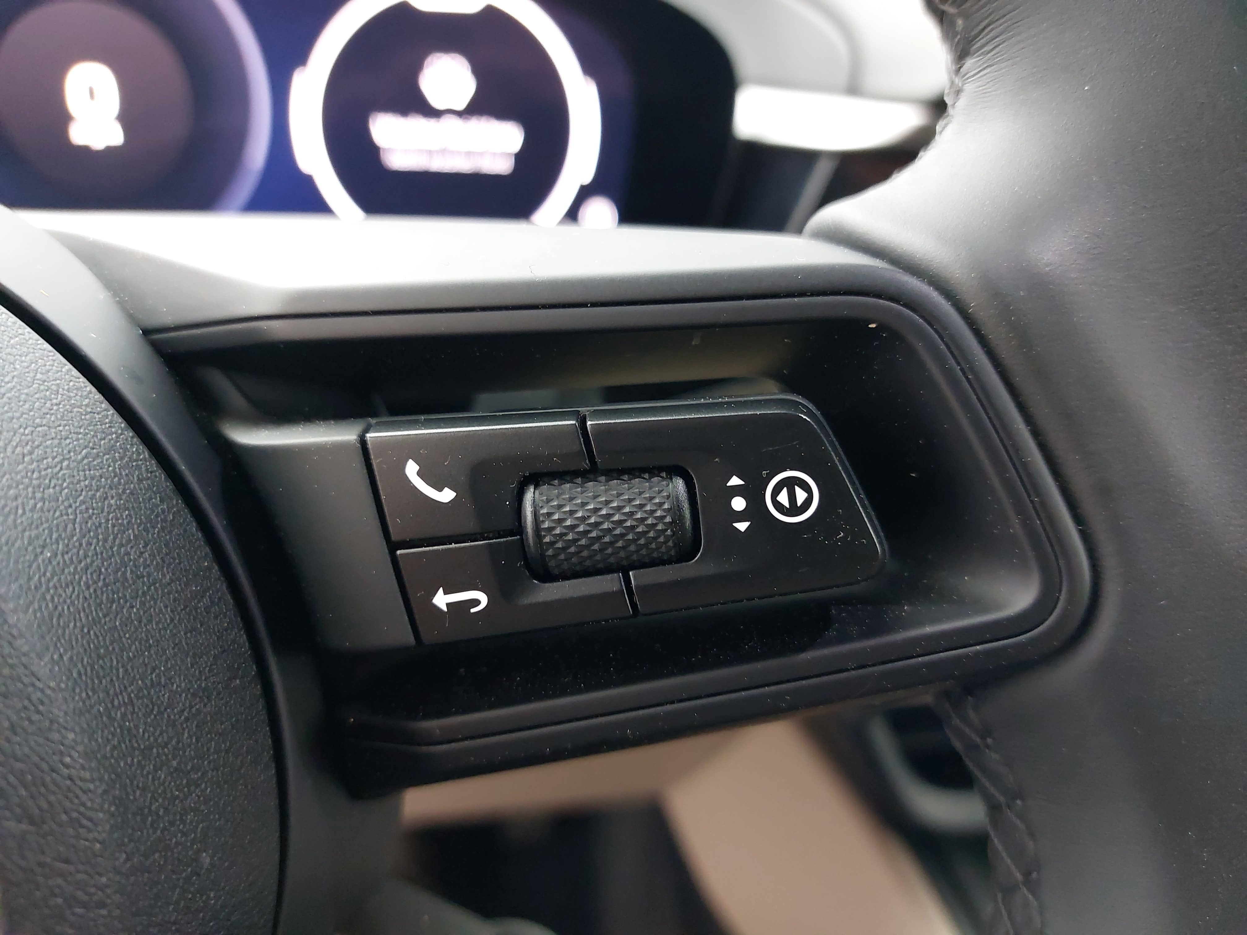 2025 Porsche Macan Electric Electric
