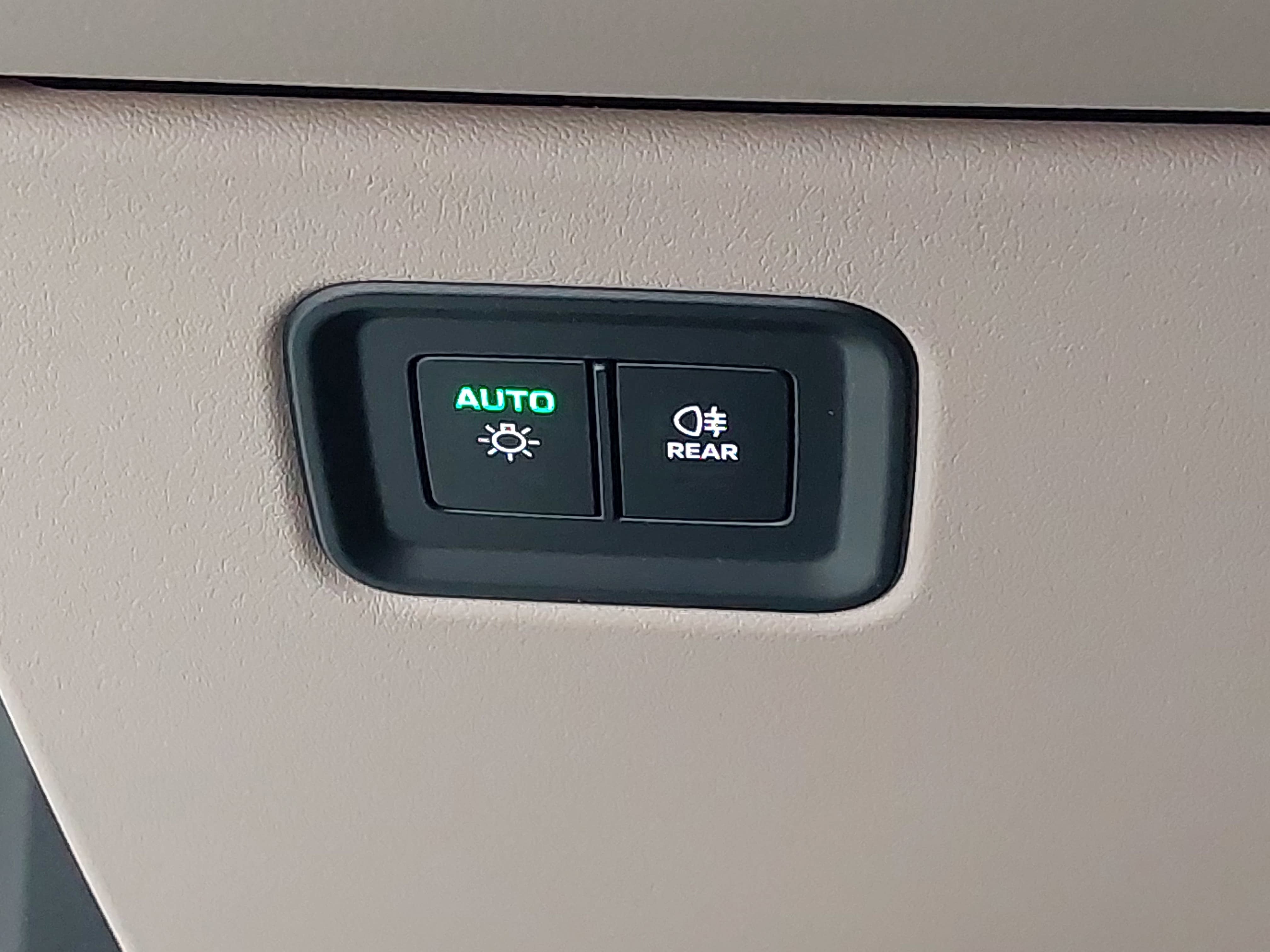 2025 Porsche Macan Electric Electric